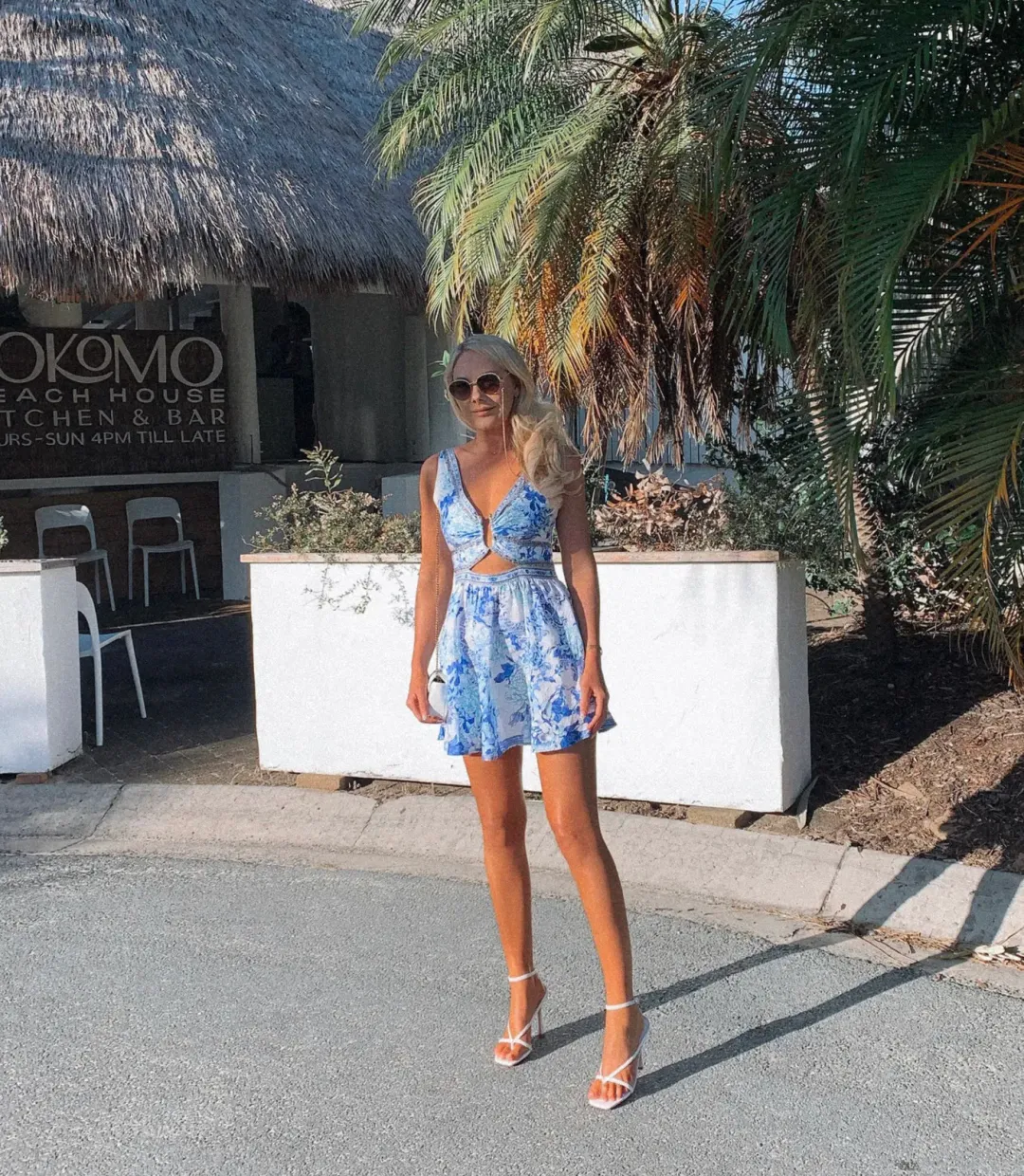 Camilla Short V Neck Cutout Dress Heart Of A Dragon Print Size XS / Au 6 for rent on The Volte - main image