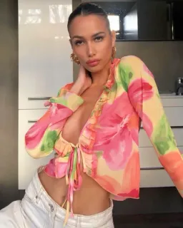 With Jean Fifi Blouse in Petunia Size L/AU 12 for rent on The Volte - image 5