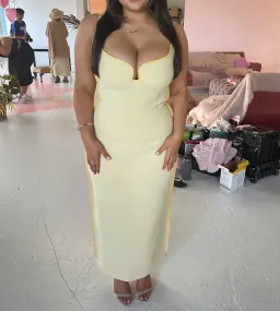 Paris Georgia Marlo Dress in Daffy Yellow Size 14 / XL for rent on The Volte - image 4