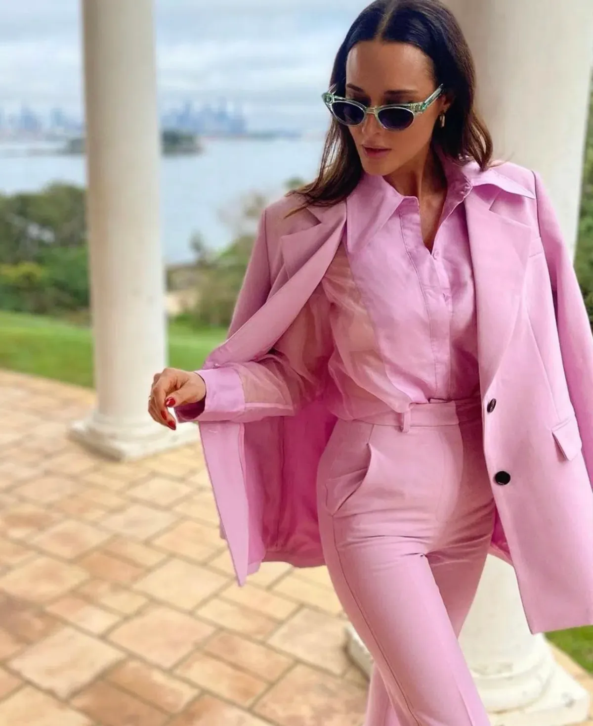 Leo Lin Dressage set Pink Size AU 6 for rent on The Volte - main image