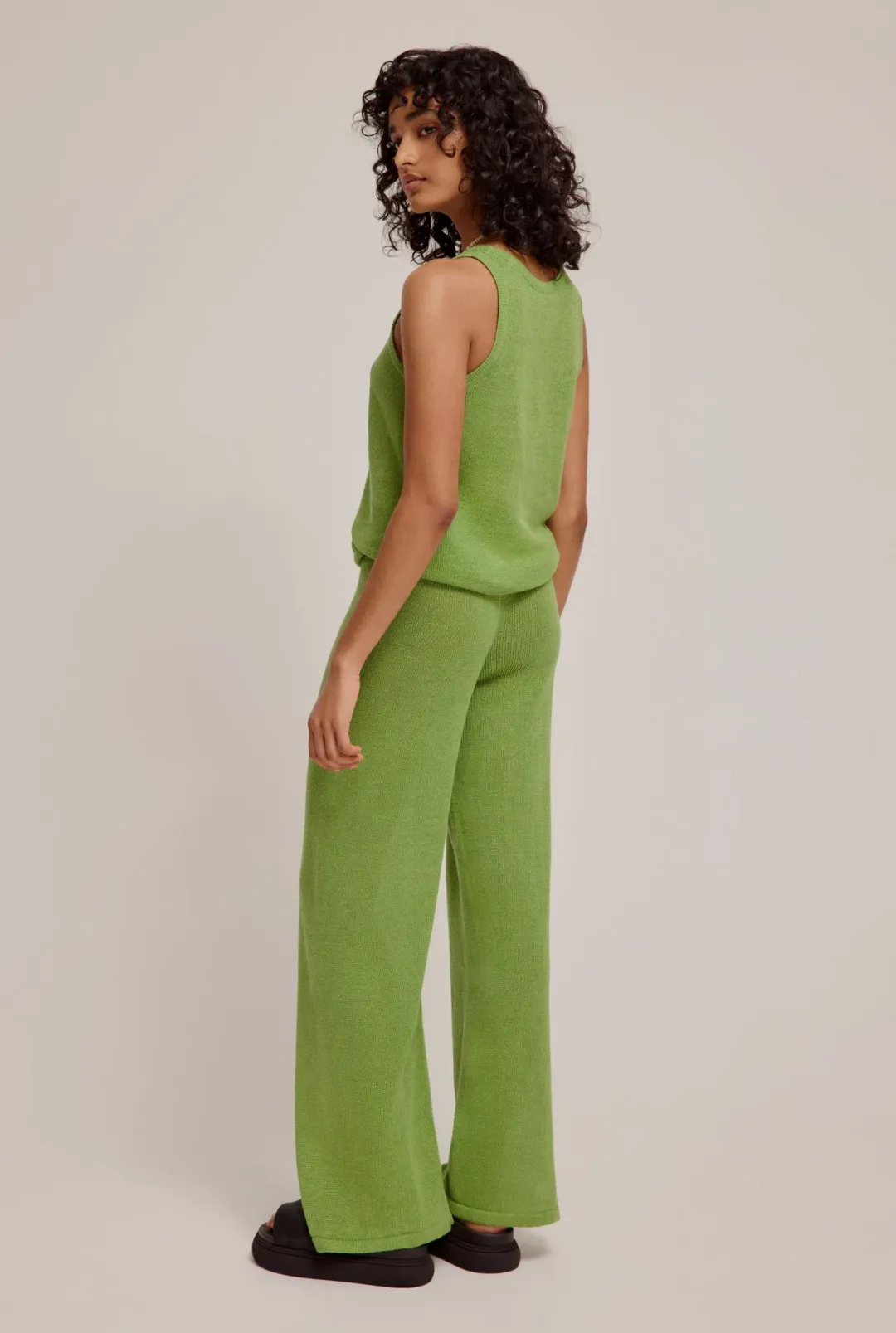 Venroy Linen Knitted Set Green Size 8 for rent on The Volte - main image