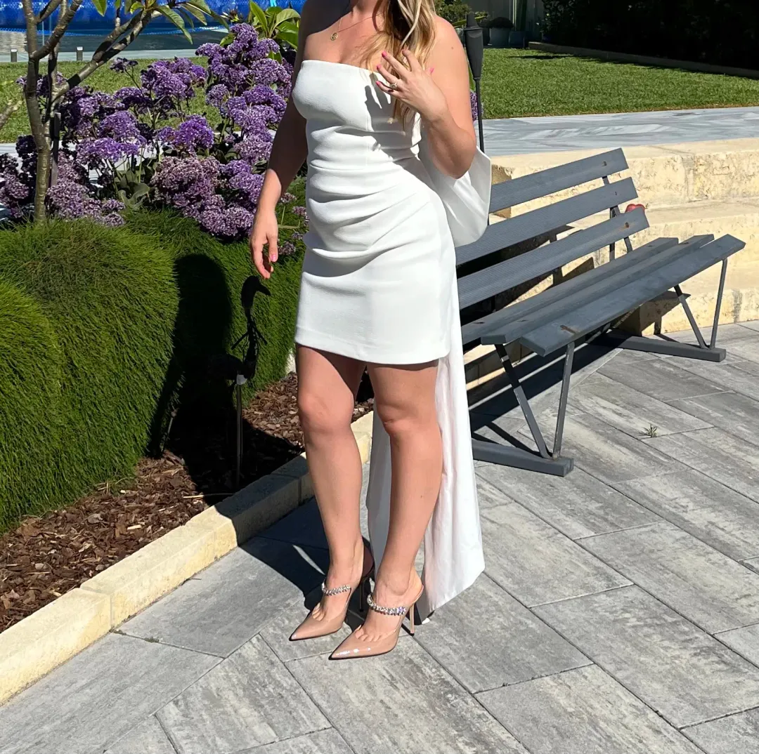 Rebecca Vallance Daphne Mini Dress Ivory Size 10 for rent on The Volte - main image