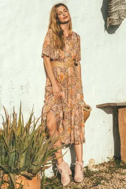 Spell & The Gypsy Amethyst Garden Party Dress Peach Size XS / AU 6 for rent on The Volte - image 2