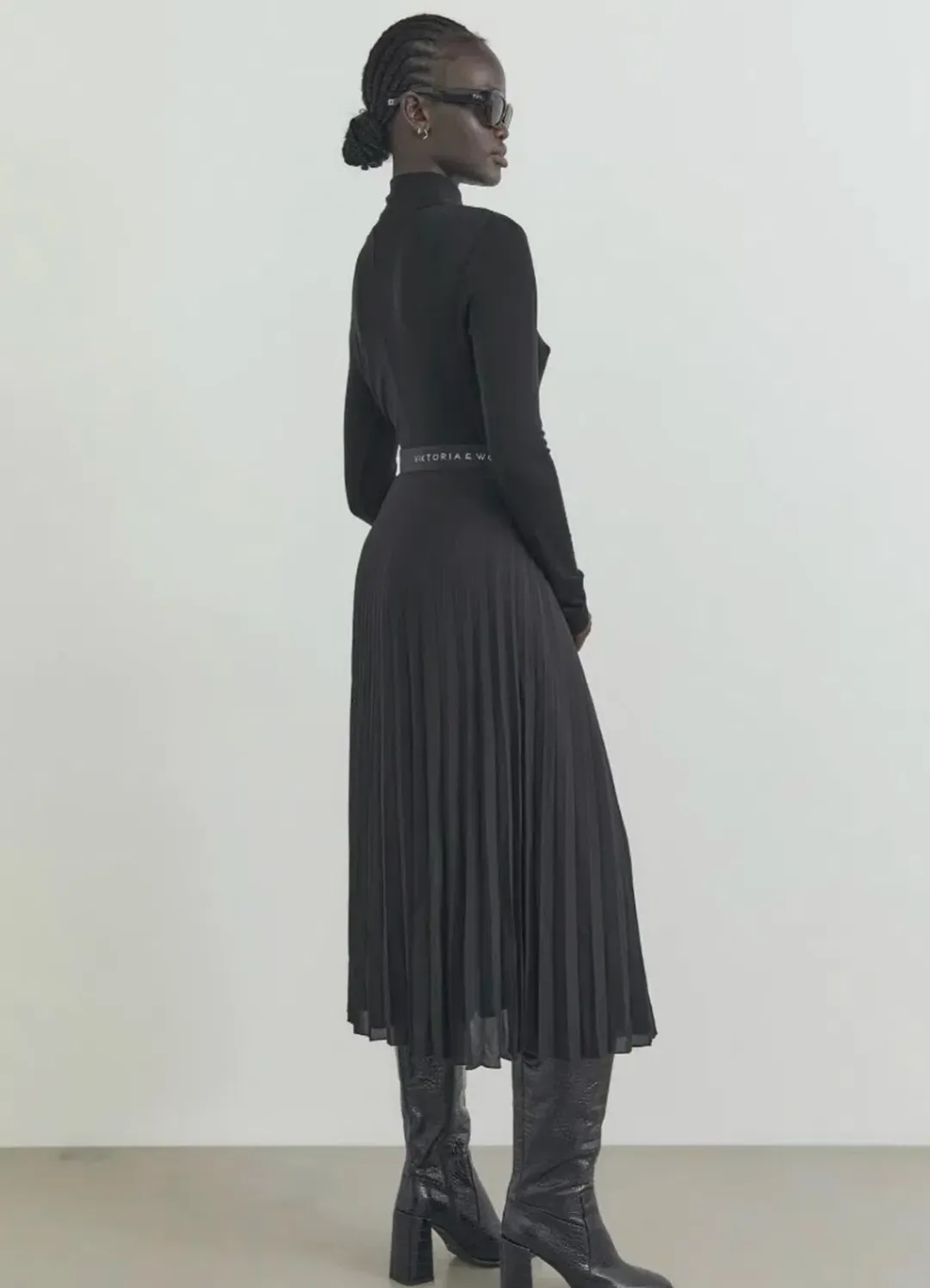 Victoria and Woods Tuscany Skirt Black Size 6 for rent on The Volte - main image