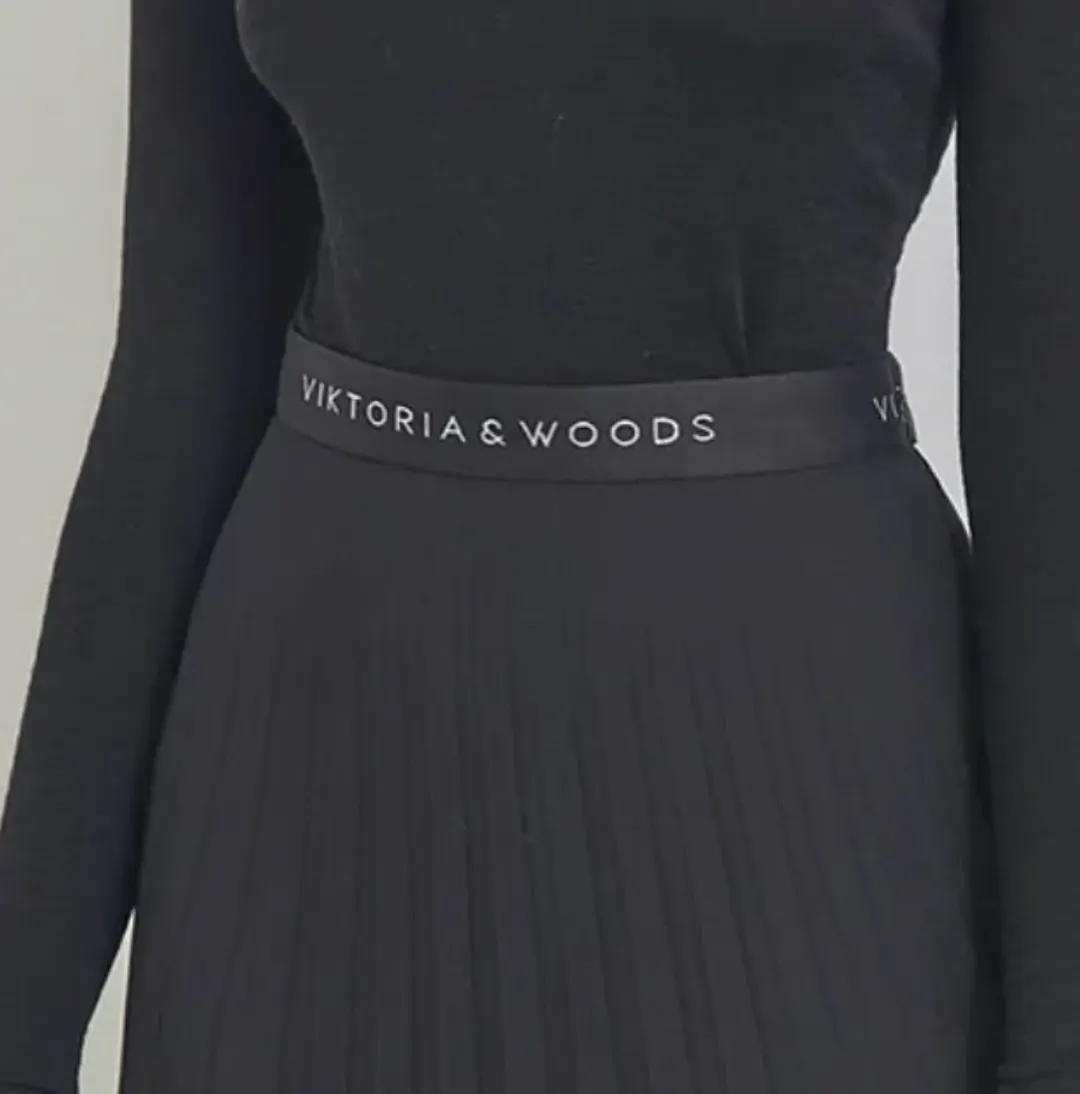 Victoria and Woods Tuscany Skirt Black Size 6 for rent on The Volte - main image