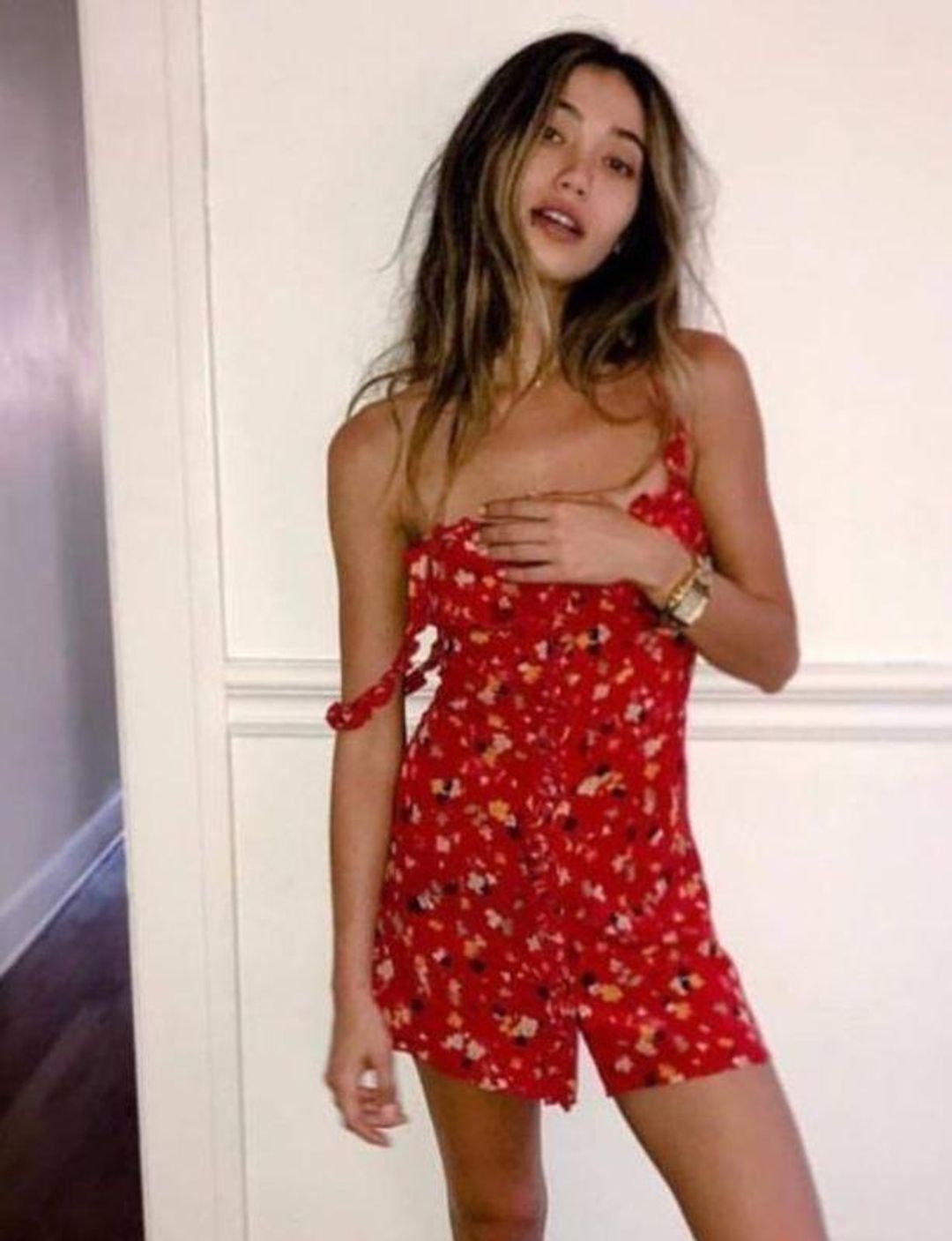 THE JULIA ROUGE FLEUR for rent on The Volte - main image