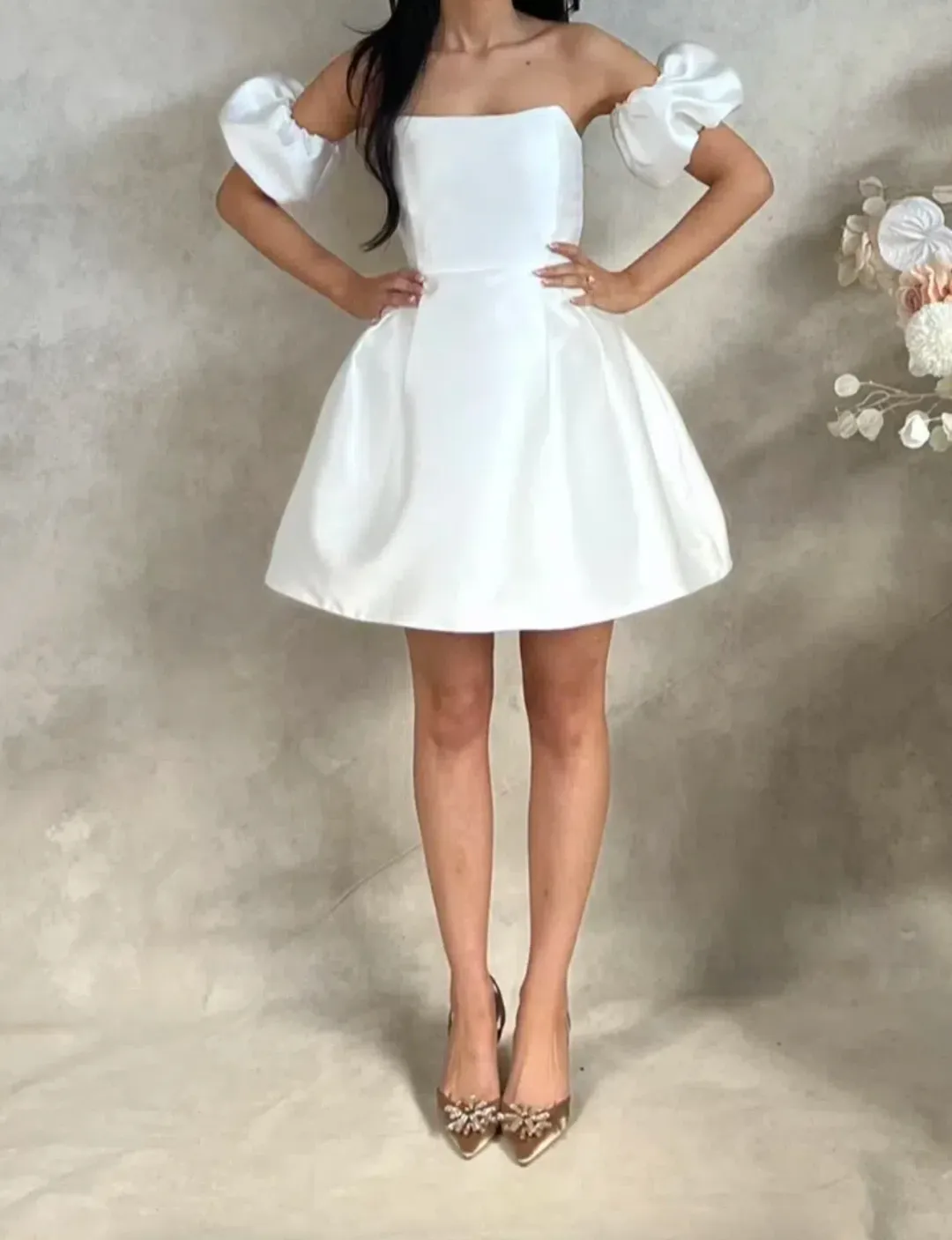 Siss Studio Strapless Bridal Mini Dress with Detachable Sleeves White Size 6 for rent on The Volte - main image