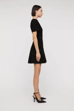 Scanlan Theodore Italian Milano Dress Black Size 12 for rent on The Volte - image 2