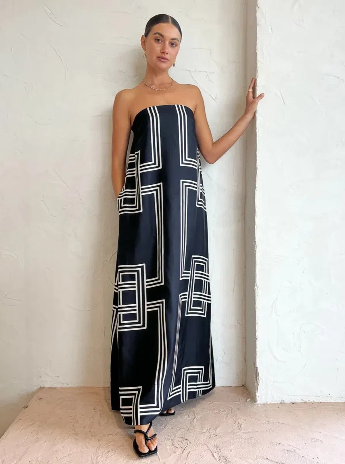 Ginger & Smart Walk In The Line Gown Black Size AU 10 for rent on The Volte - main image