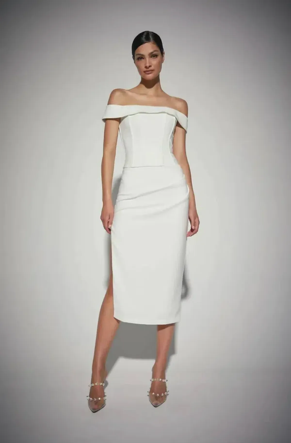 Kianna Lorina Bodice Ivory Size 6 for rent on The Volte - main image