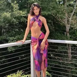 With Jéan Naomi Set Flamboyant Anthurium Size M / Au 10 for rent on The Volte - image 1