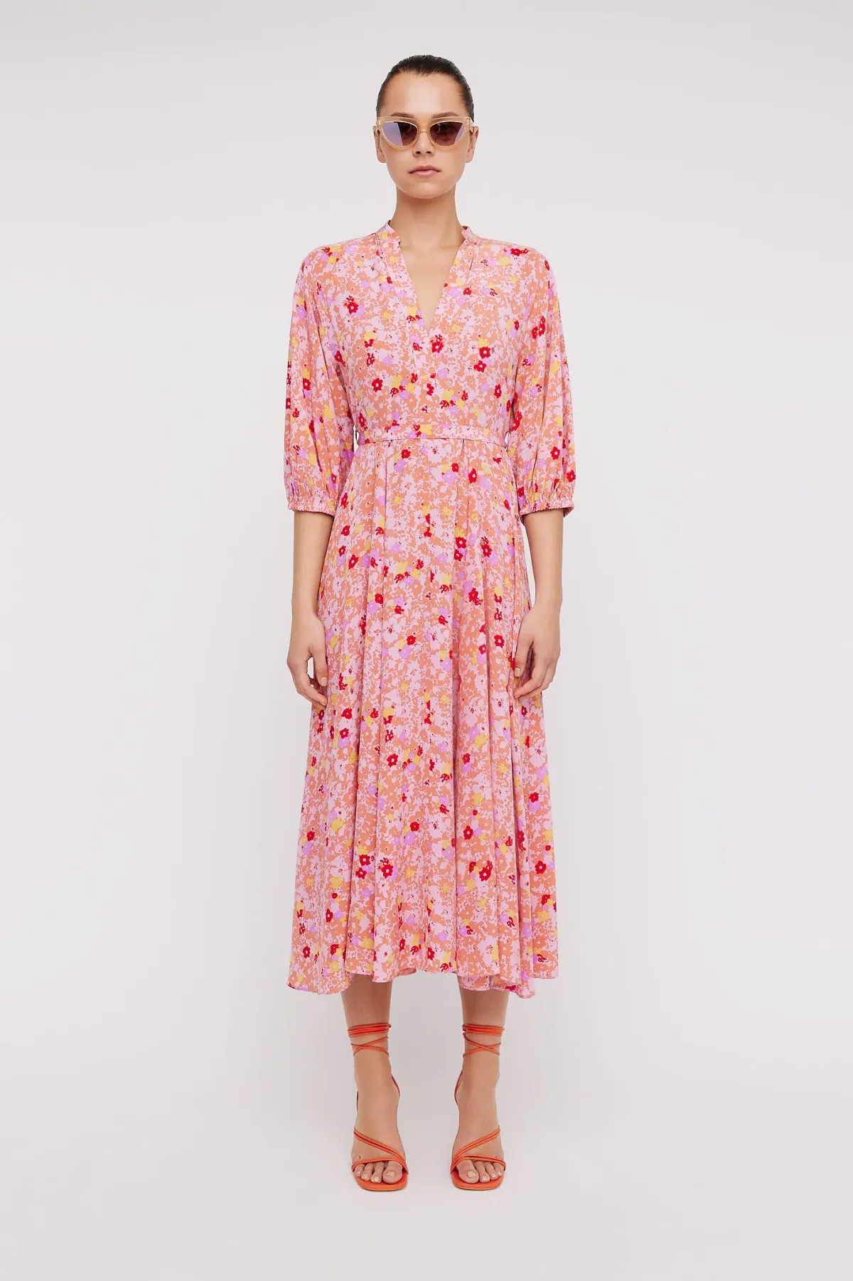 Scanlan Theodore Silk Daisy Floral Dress Peach Size 8 for rent on The Volte - main image