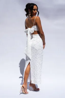 Isabella Longginou Textured Bow Tie Crop and Fitted Pencil Skirt Set White Size 6 for rent on The Volte - image 3