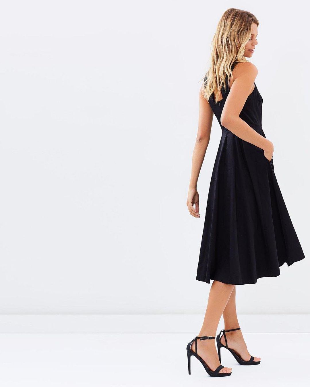 Marcs Numero Uno Cotton Sheen Dress Black Size 8 for rent on The Volte - main image