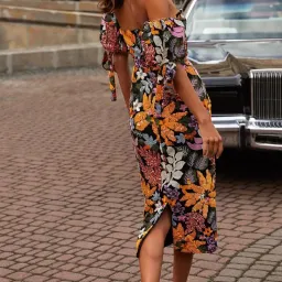 Alamour The Label Flora Sequin Midi Dress Floral Size 12 for rent on The Volte - image 5