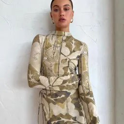 Camilla and Marc Kyha Midi Dress Print Size 6 for rent on The Volte - image 2