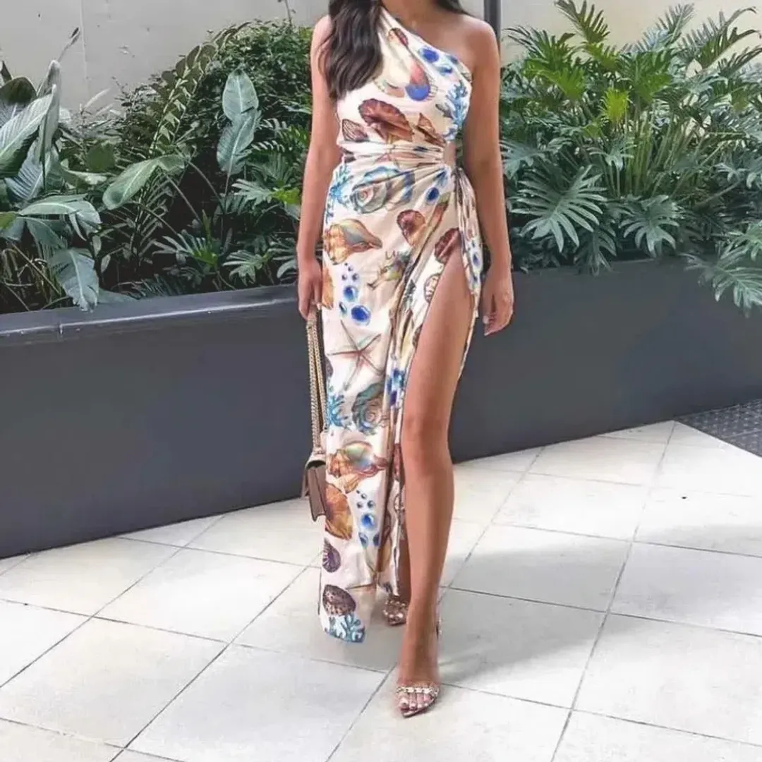 Sonya Moda Nour Seashell Maxi Dress Print Size 10 / M for rent on The Volte - main image