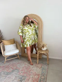 Bohemian Traders Genoa Mini Dress Green Palm Print Size 18 for rent on The Volte - image 4