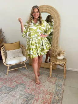 Bohemian Traders Genoa Mini Dress Green Palm Print Size 18 for rent on The Volte - image 5