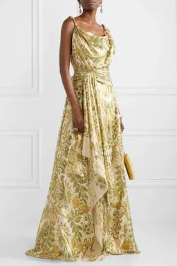 Oscar De La Renta Metallic Lamé Silk-Blend Crepe De Chine Gown Sage Green Size US 6 (AU 10) for rent on The Volte - image 6