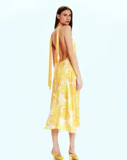 Mirae Paris Camilla Wild Roses Floral Size 8 for rent on The Volte - image 3