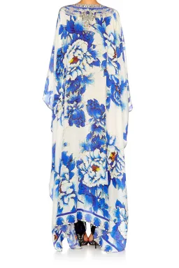 Camilla Ring Of Roses Split Front & Sleeve Kaftan Floral Print One Size  for rent on The Volte - image 3