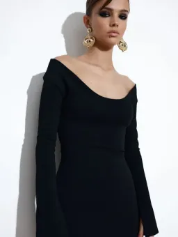 Effie Kats Vale Gown Black Size M / AU 10 for rent on The Volte - image 2