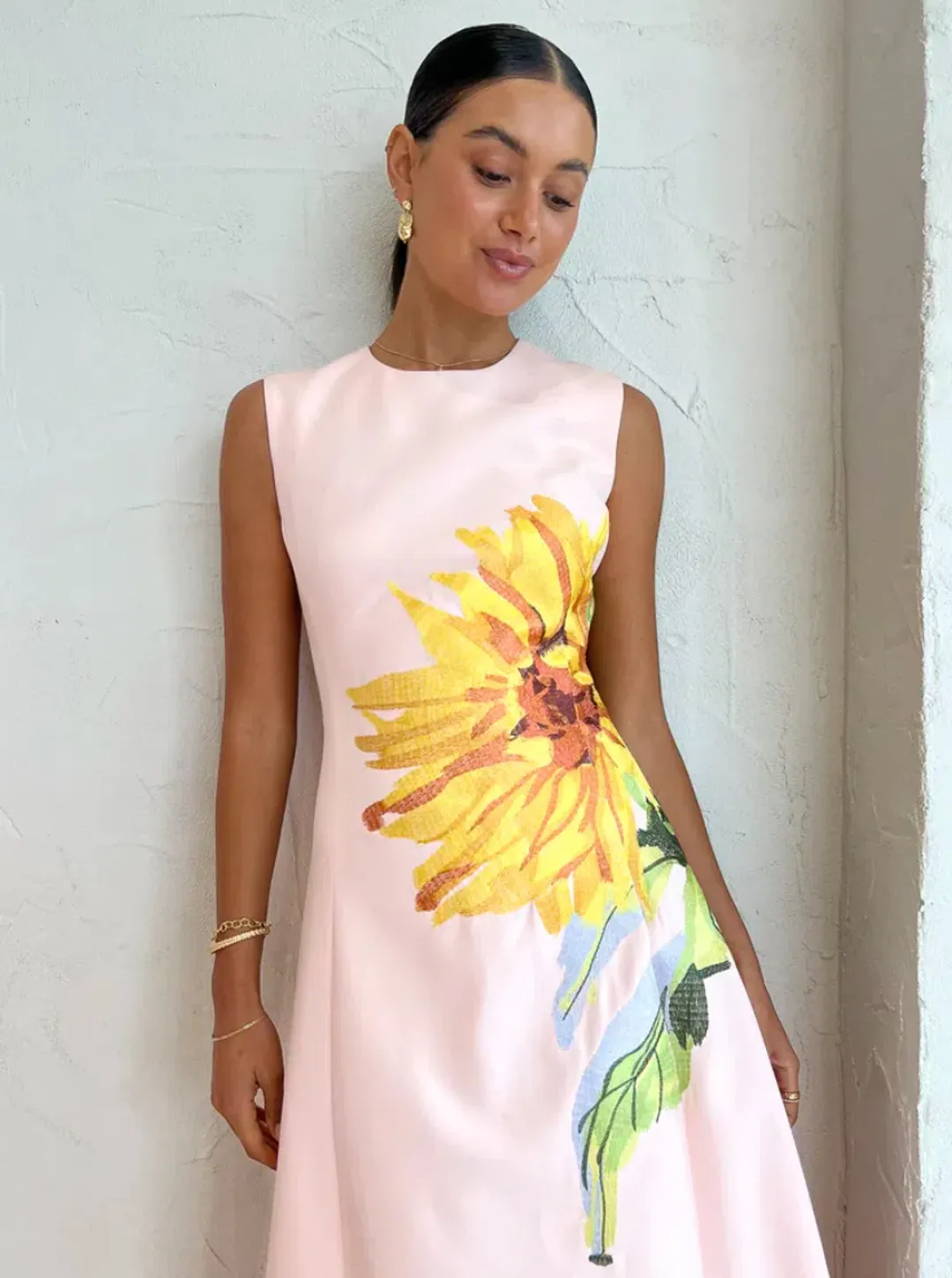 Leo Lin Cleo Sleeveless Midi Dress Sunflower Print in Pink Size 14 for rent on The Volte - main image