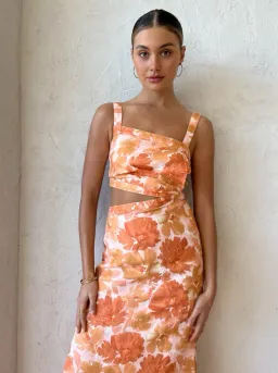  Significant Other Elena Cut Out In Scarlet Poppy Print Size 10  for rent on The Volte - image 2