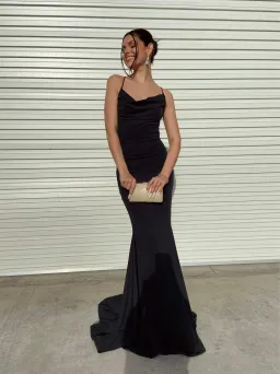 Gossip Gowns Ashleigh Jersey Gown Black Size 6 for rent on The Volte - image 1