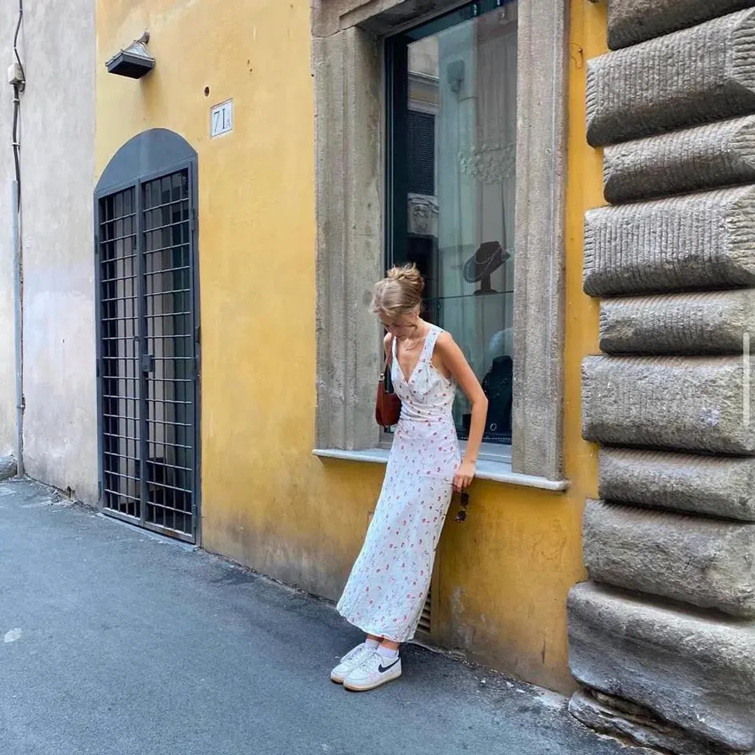 Realisation Par Liv Dress Floral Size S/ Au 8  for rent on The Volte - main image