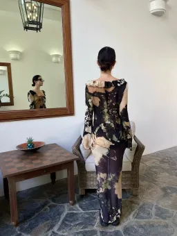 Isabelle Quinn Adeline Blouse & Marilyn Skirt Set Midnight Floral  Size 8 for rent on The Volte - image 3