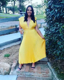 L'Idee Gala Gown Canary Size XL/Au 14 for rent on The Volte - image 1