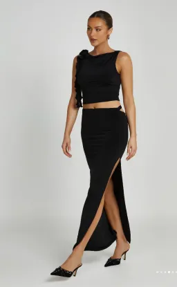 Meshki Jeanine Cowl Back Maxi Skirt and Top Set Black Size 6   for rent on The Volte - image 1