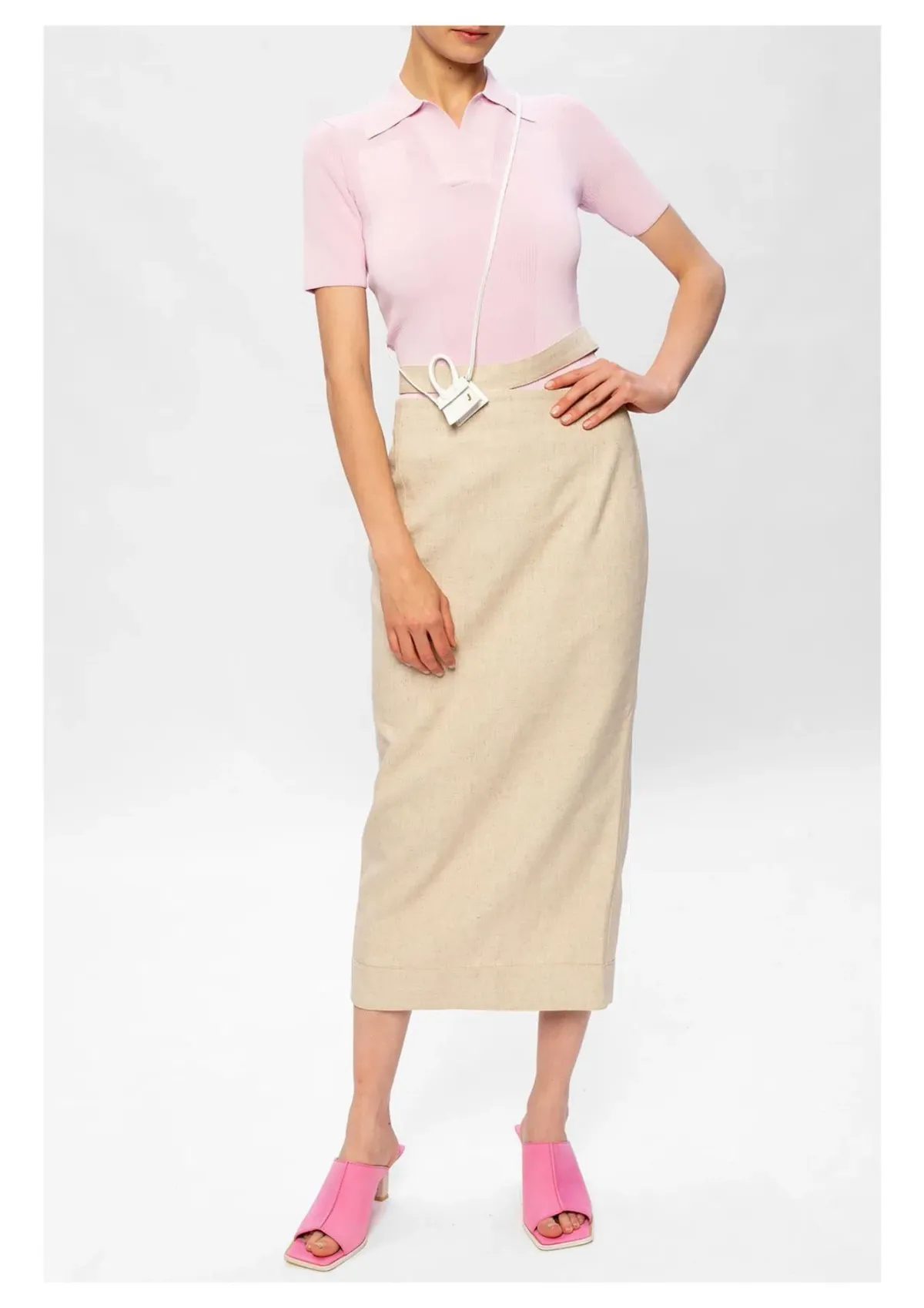 Jacquemus Ribbed Polo Top With Open Back Pink Size 32 / AU 4 for rent on The Volte - main image