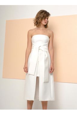 CMEO COLLETIVE - Wake me dress Ivory for rent on The Volte - image 1