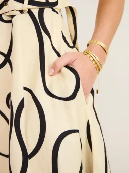 Shona Joy Cecelia Plunged Dress Print Size 8 for rent on The Volte - image 6