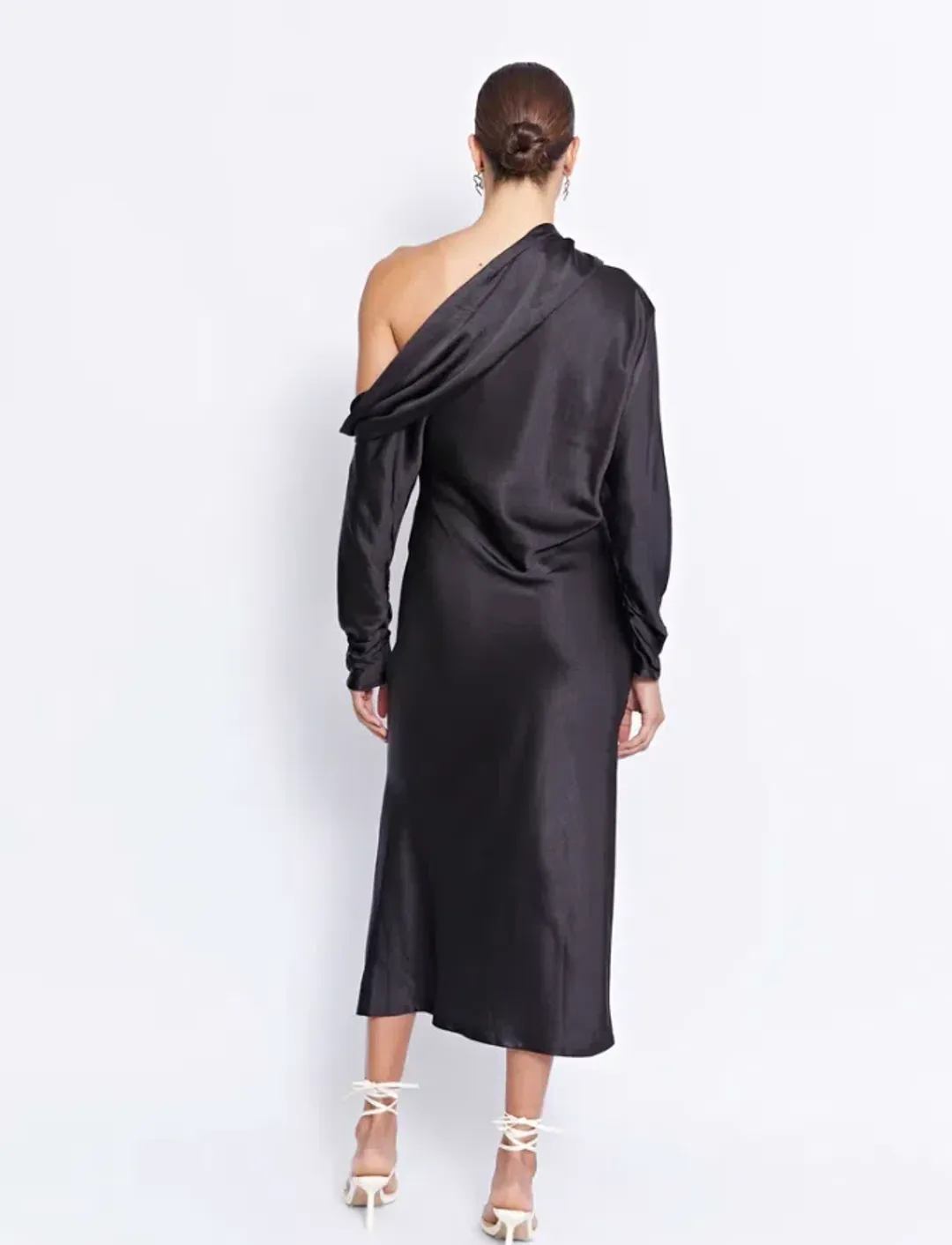 Pfeiffer Sukie Midi Dress Black Size S / AU 8 for rent on The Volte - main image