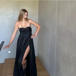 Retrofete Zoa Gown Black Size Small / AU 8 for rent on The Volte - image 3