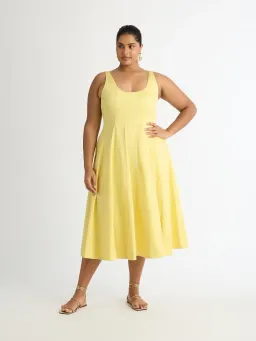 Sheike Mangolia Dress Yellow Size 18 for rent on The Volte - image 1