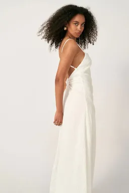 Sovere Georgia Maxi Dress White Size 8 for rent on The Volte - image 5
