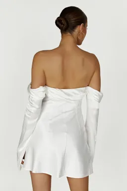 Meshki Giselle Off Shoulder Satin Mini Dress White Size S/AU 8 for rent on The Volte - image 4