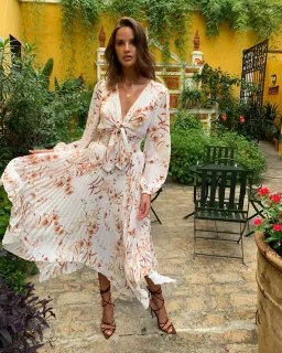 Sheike Enchanted Dress Size 16 for rent on The Volte - image 4