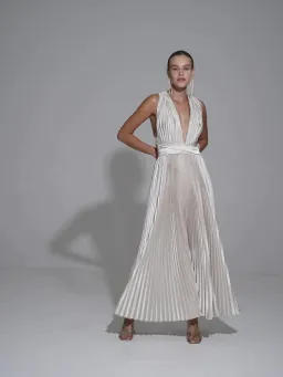 L'Idee Moderniste Gown Champagne Size AU 6 for rent on The Volte - image 6