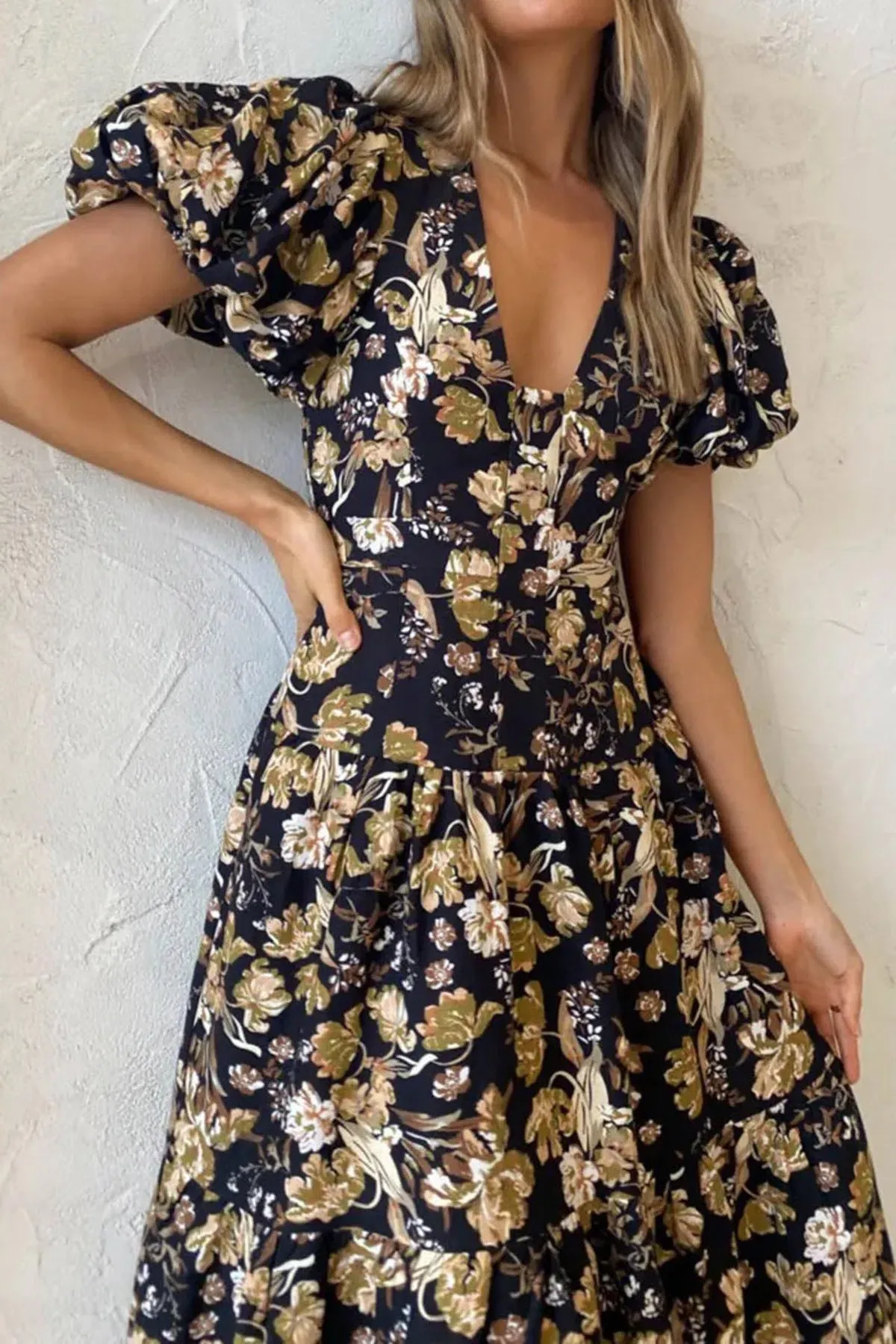 Shona Joy Palermo Plunged Short Sleeve Midi Dress Floral Size AU 8 - Image 2