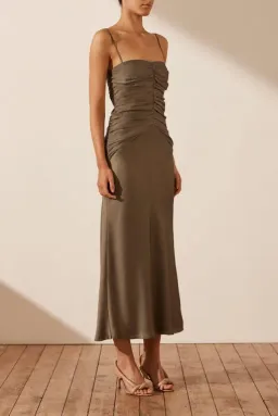 Shona Joy Luxe Ruched Bodice Midi Dress in Pine Size 10 for rent on The Volte - image 2