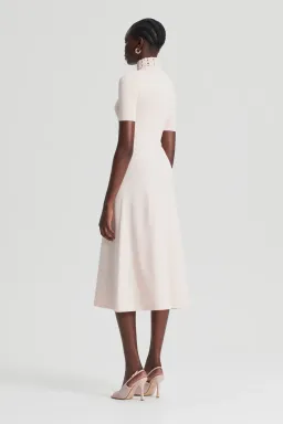 Scanlan Theodore Crepe Knit Daisy Soft Dress Blush Size L/AU 12 for rent on The Volte - image 2