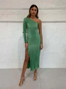 L'idée Soirée One Shoulder Sleeve Gown Green Size 8 for rent on The Volte - image 2