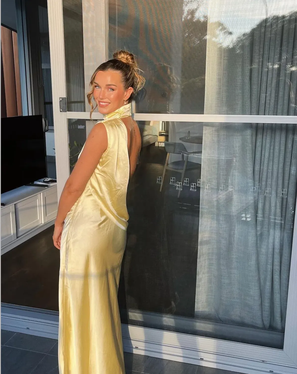 Misha Costantina Satin Gown in Soft Gold Yellow Size 8/S - Image 4