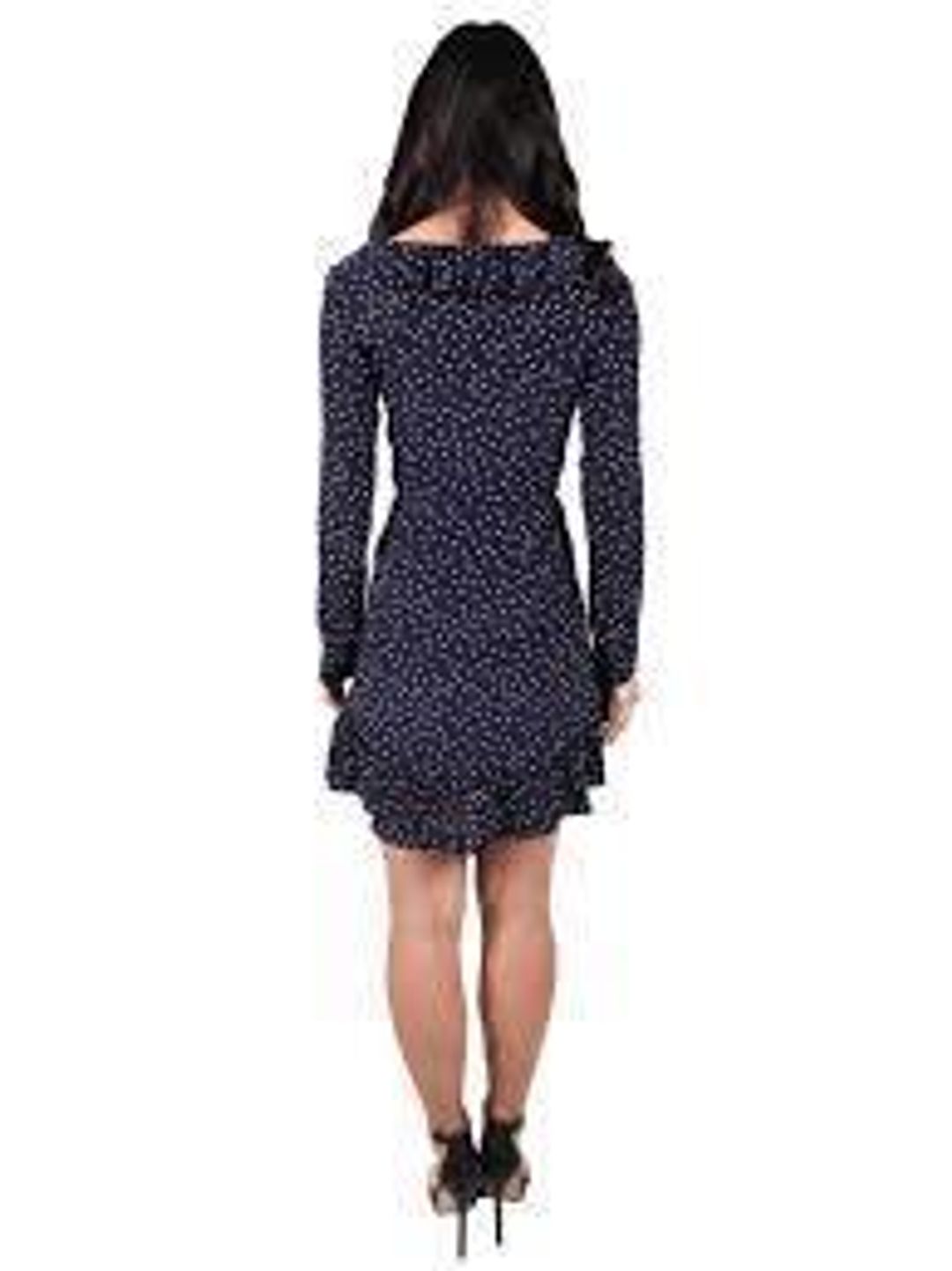 The Alexandra - Navy Star for rent on The Volte - main image